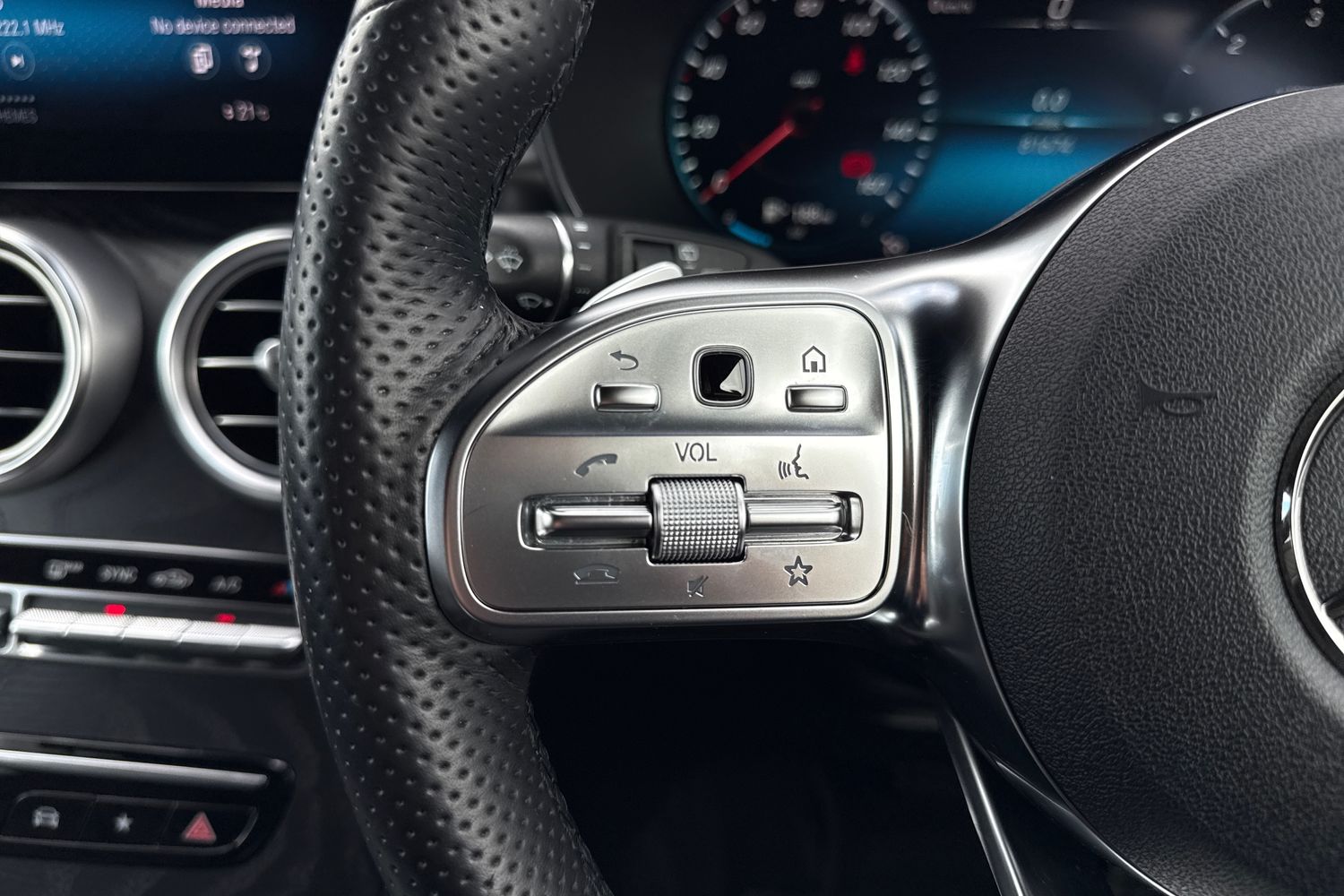 Used Mercedes-Benz GLC 2021 for sale - 76495371: Photo 39