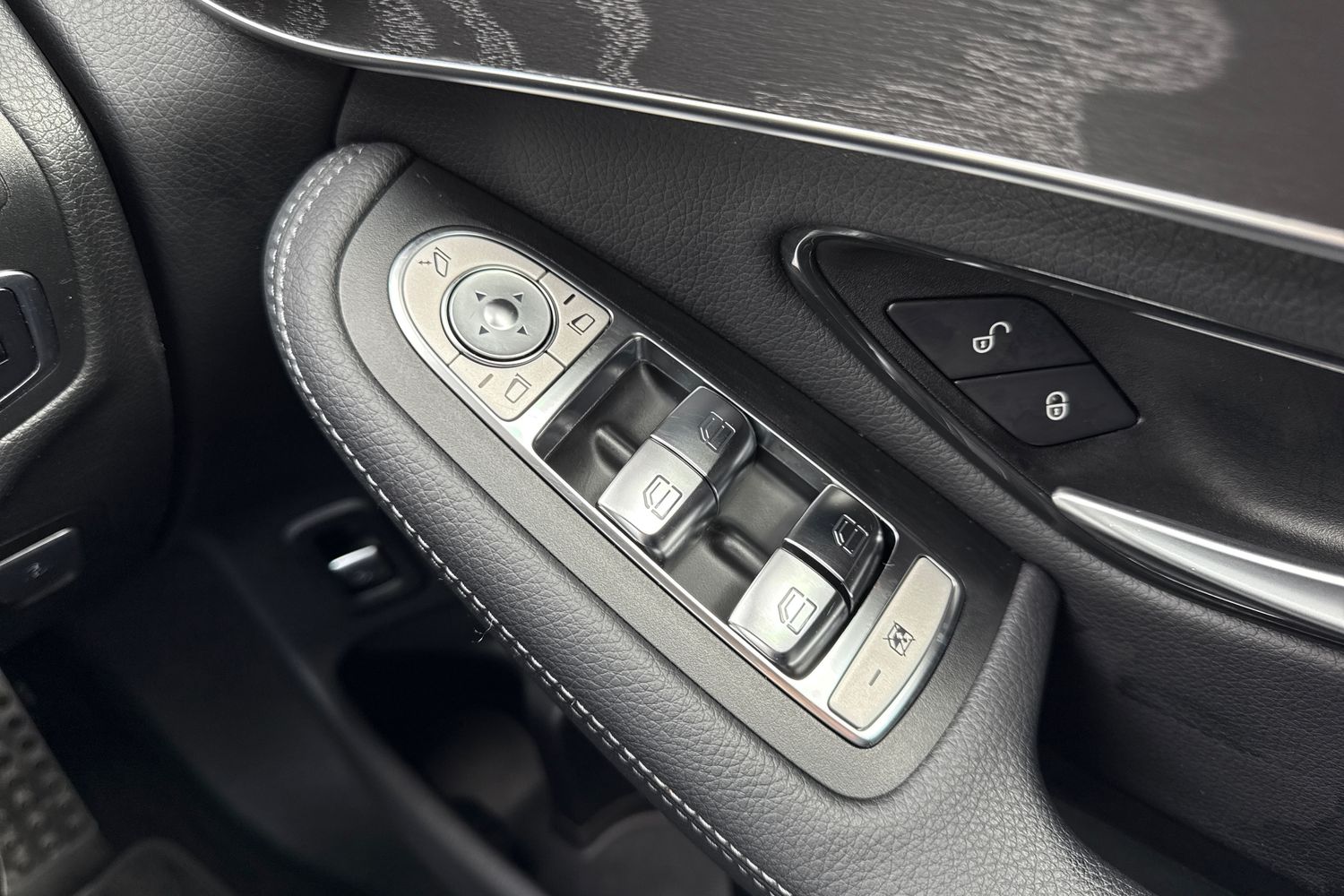 Used Mercedes-Benz GLC 2021 for sale - 76495371: Photo 45