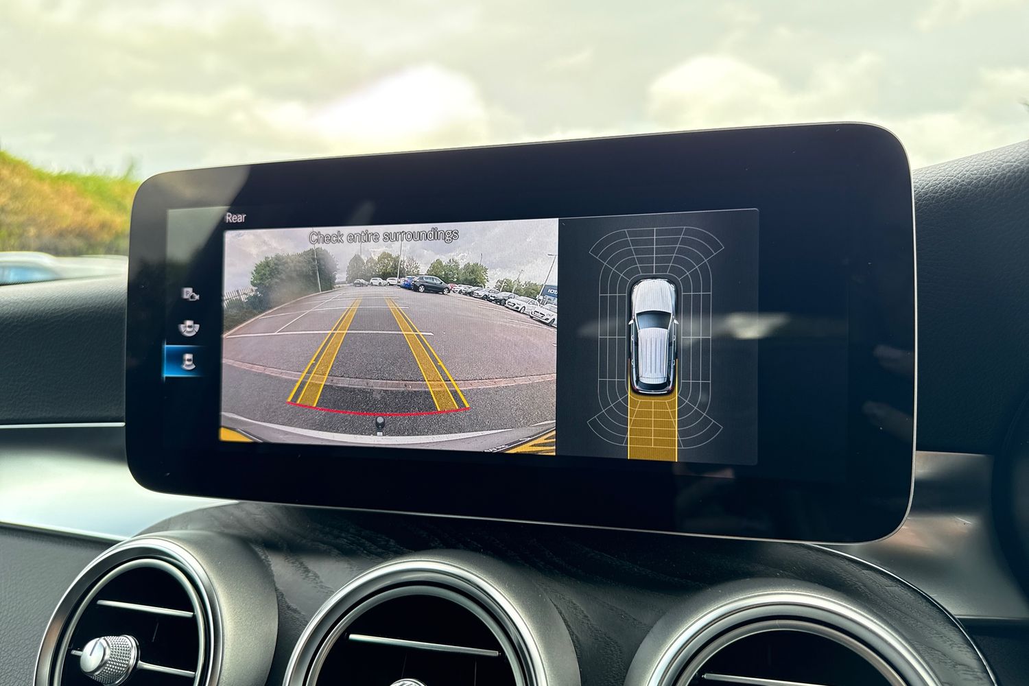 Used Mercedes-Benz GLC 2021 for sale - 76495371: Photo 55