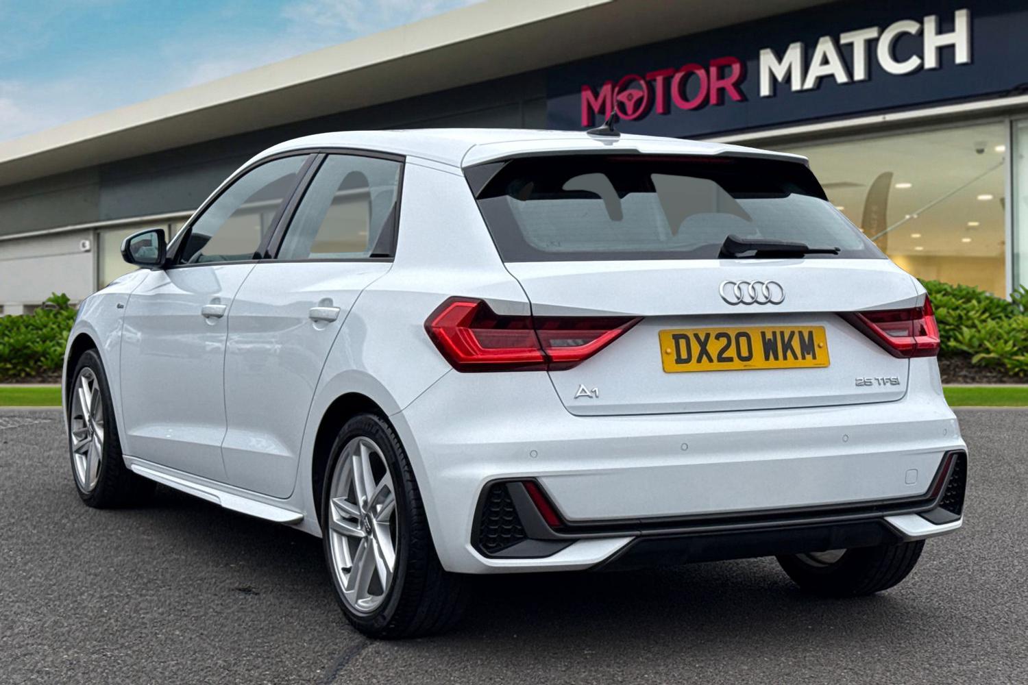 Used Audi A1 2020 for sale - 77601716: Photo 2