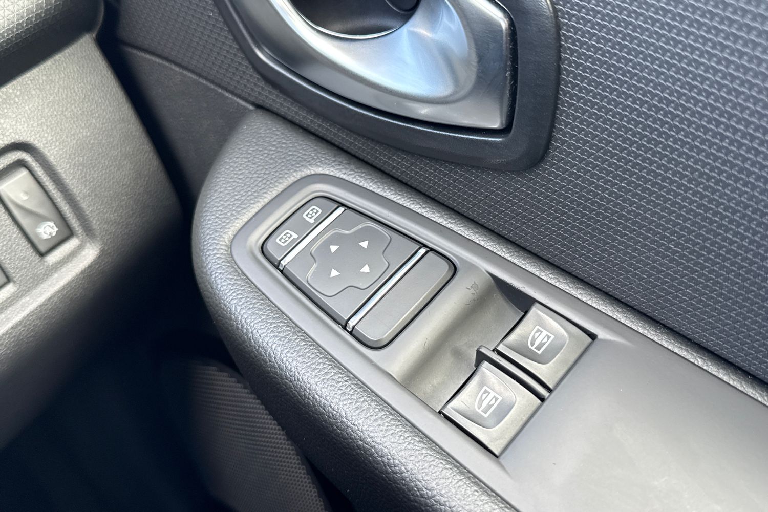 Used Renault Clio 2018 for sale - 78107403: Photo 39