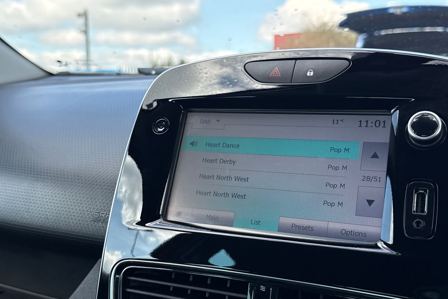 Used Renault Clio 2018 for sale - 78107403: Photo 43