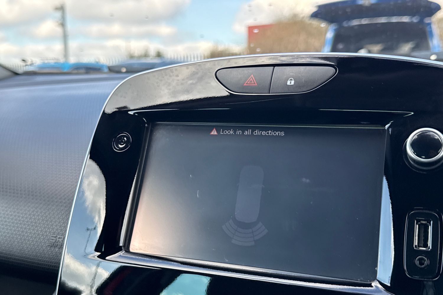 Used Renault Clio 2018 for sale - 78107403: Photo 49