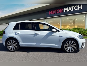 Used Volkswagen Golf 2017 for sale - 78311615: Photo