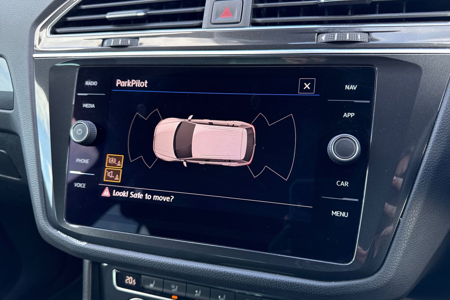 Used Volkswagen Tiguan 2018 for sale - 78155107: Photo 56