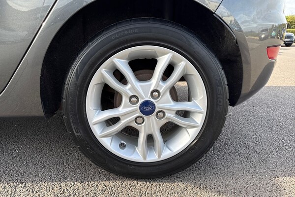 Used Ford Fiesta 2016 for sale - 76236827: Photo 11