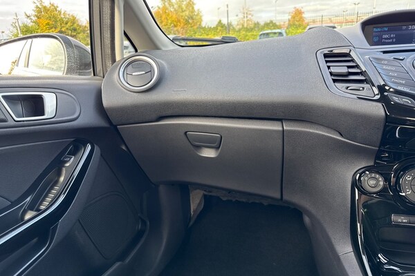 Used Ford Fiesta 2016 for sale - 76236827: Photo 19