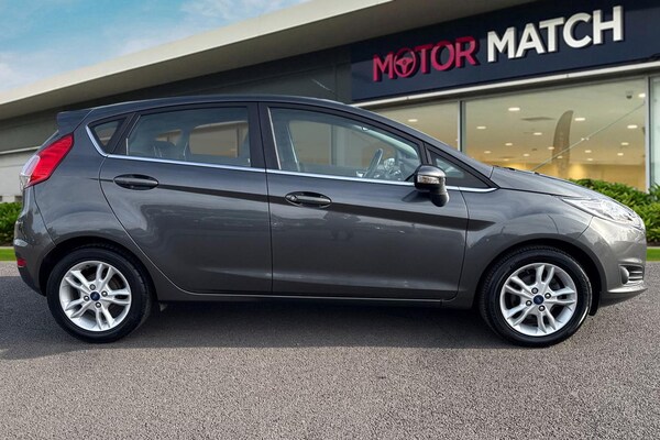 Used Ford Fiesta 2016 for sale - 76236827: Photo 3