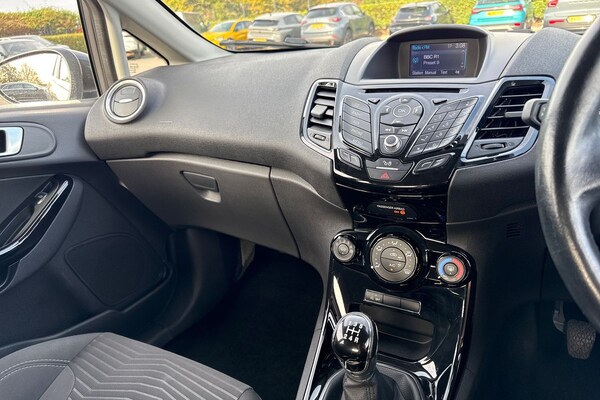 Used Ford Fiesta 2016 for sale - 76236827: Photo 42