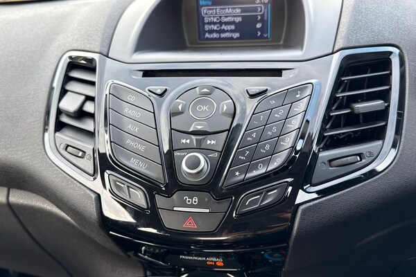 Used Ford Fiesta 2016 for sale - 76236827: Photo 52