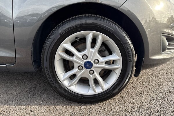 Used Ford Fiesta 2016 for sale - 76236827: Photo 9
