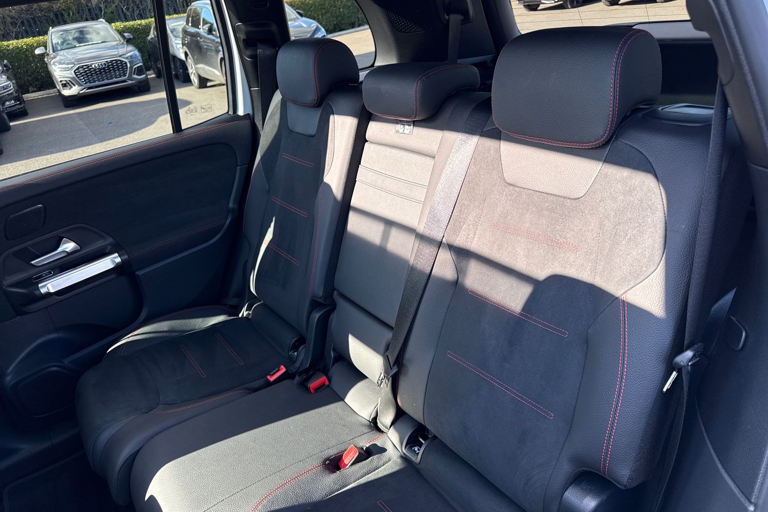 Used Mercedes-Benz GLB 2024 for sale - 76069679: Photo 18