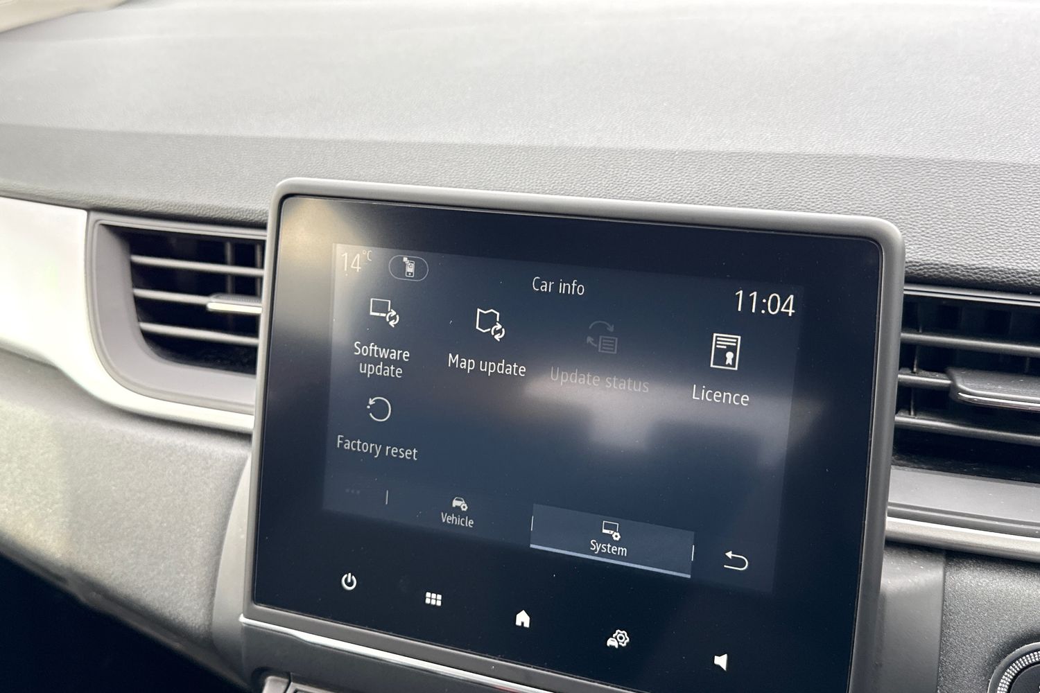 Used Renault Captur 2023 for sale - 77862897: Photo 48