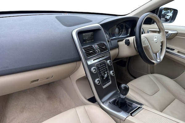Used Volvo XC60 2014 for sale - 76256996: Photo 15