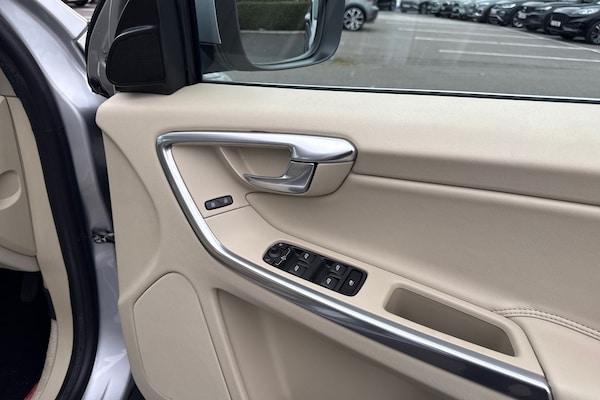 Used Volvo XC60 2014 for sale - 76256996: Photo 21
