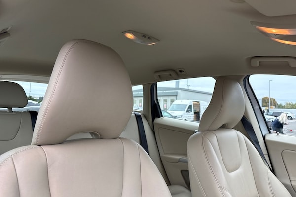 Used Volvo XC60 2014 for sale - 76256996: Photo 24
