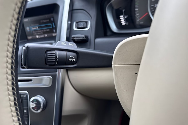 Used Volvo XC60 2014 for sale - 76256996: Photo 41