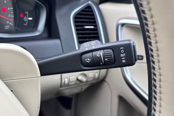Used Volvo XC60 2014 for sale - 76256996: Photo 42