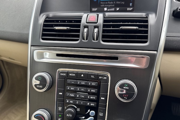 Used Volvo XC60 2014 for sale - 76256996: Photo 51