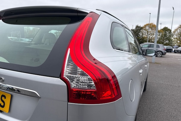 Used Volvo XC60 2014 for sale - 76256996: Photo 8