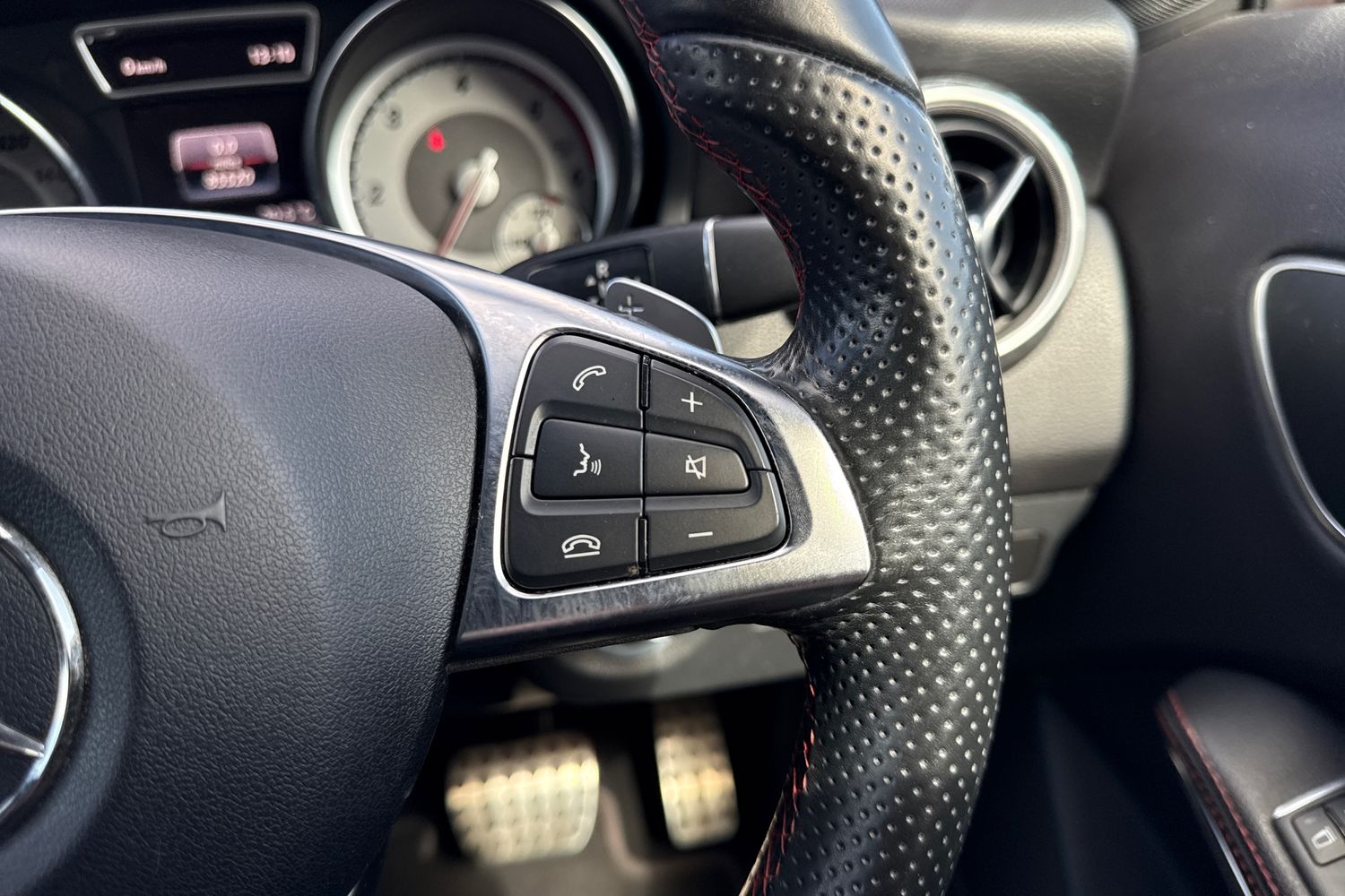 Used Mercedes-Benz GLA 2016 for sale - 78168545: Photo 40