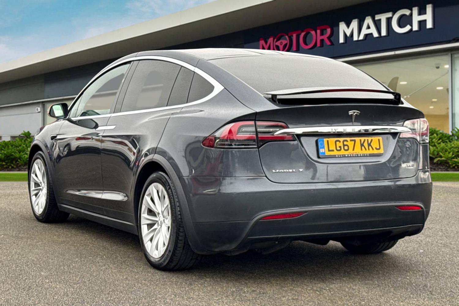 Used Tesla Model X 2017 for sale - 77728604: Photo 2