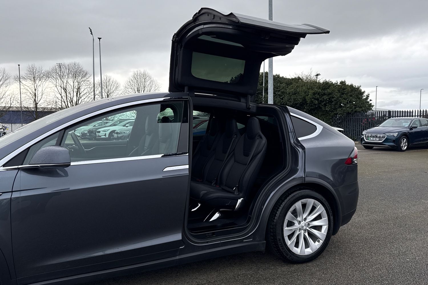 Used Tesla Model X 2017 for sale - 77728604: Photo 36