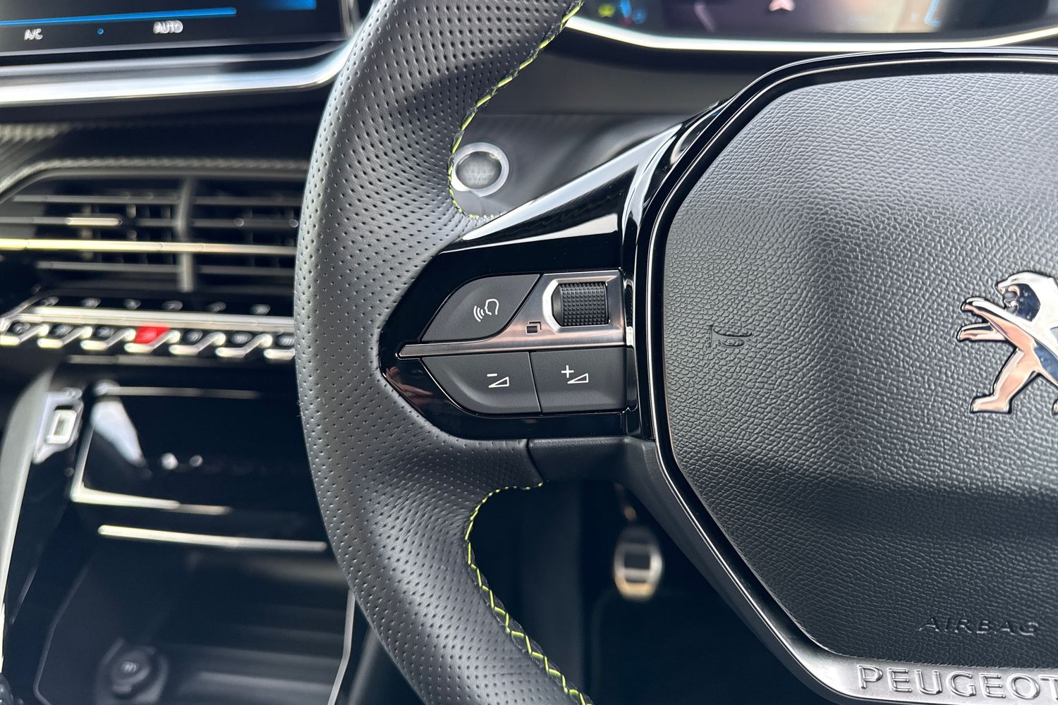 Used Peugeot 208 2021 for sale - 76453517: Photo 38