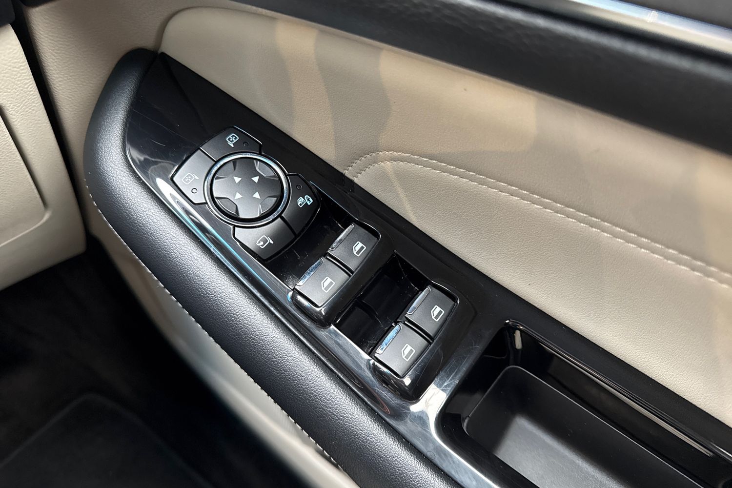 Used Ford Edge 2017 for sale - 77458801: Photo 46