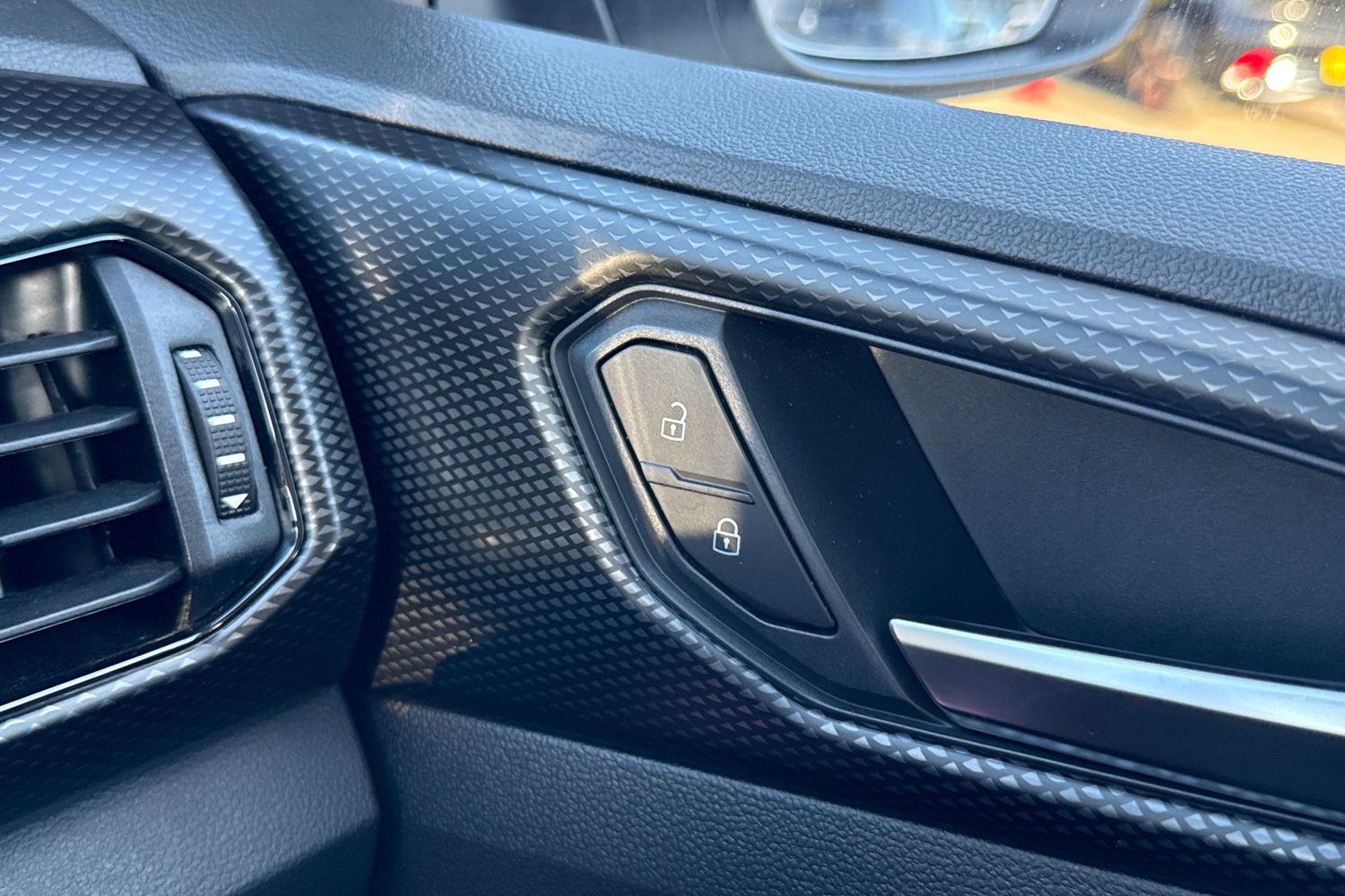 Used Volkswagen T-Cross 2022 for sale - 77361887: Photo 41