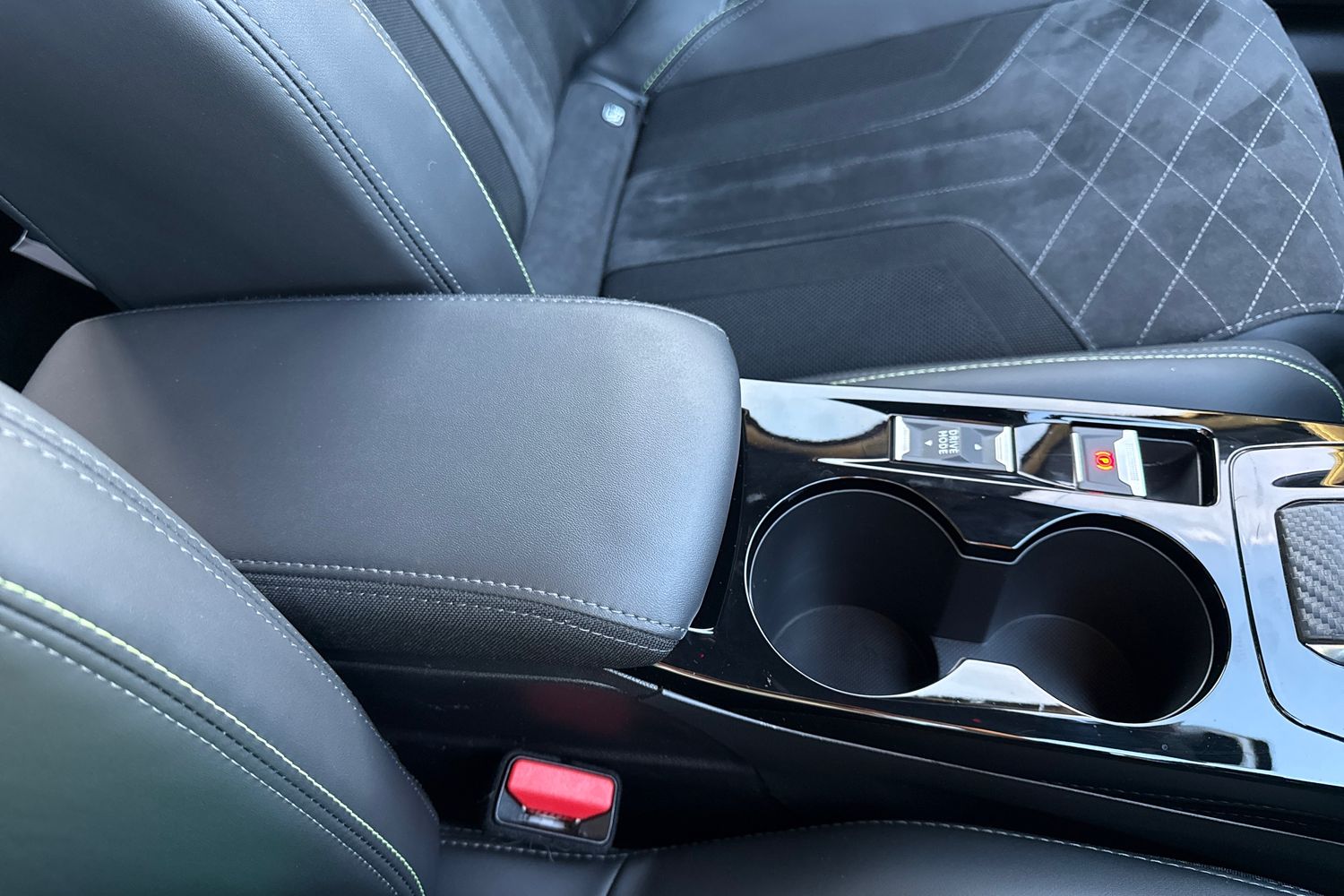 Used Peugeot 2008 2022 for sale - 76929168: Photo 60