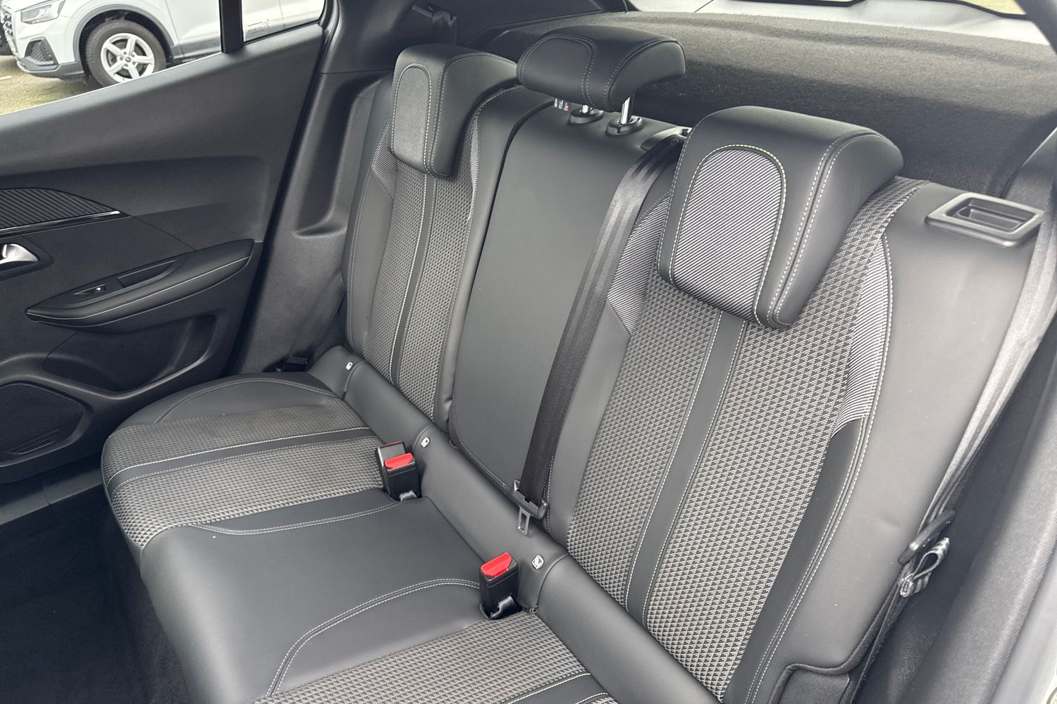 Used Peugeot 2008 2020 for sale - 77368600: Photo 19