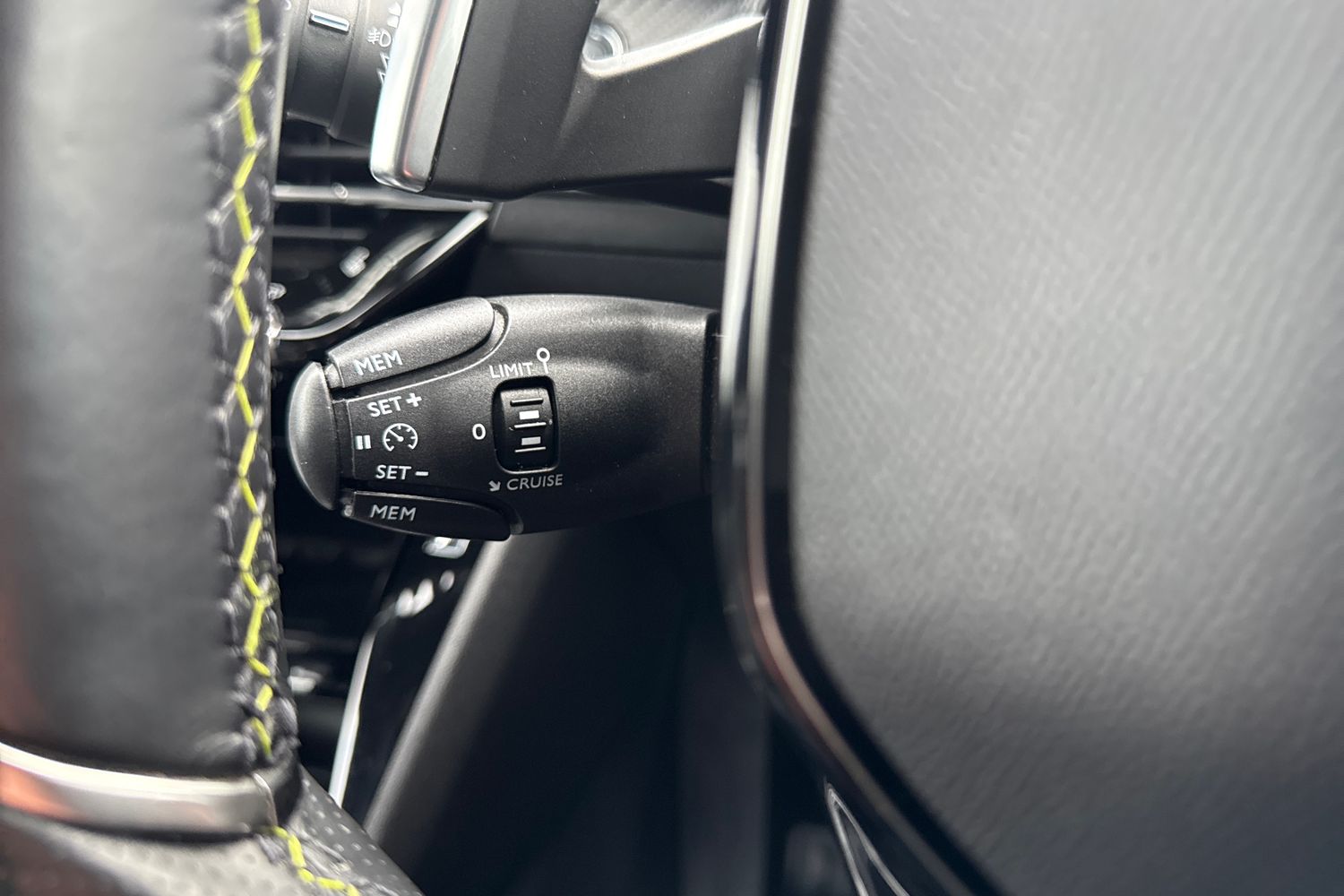 Used Peugeot 2008 2020 for sale - 77368600: Photo 43