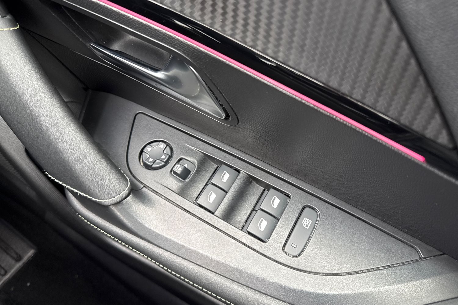 Used Peugeot 2008 2020 for sale - 77368600: Photo 45