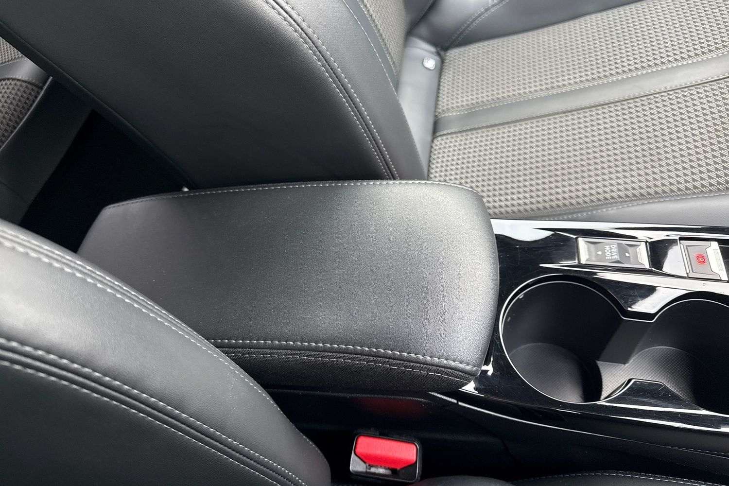 Used Peugeot 2008 2020 for sale - 77368600: Photo 61