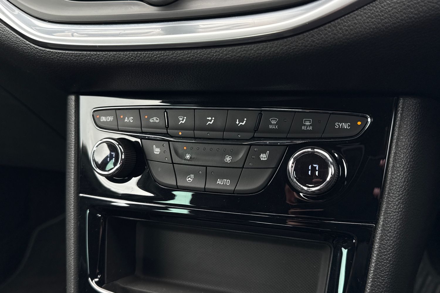 Used Vauxhall Astra 2019 for sale - 77812610: Photo 22