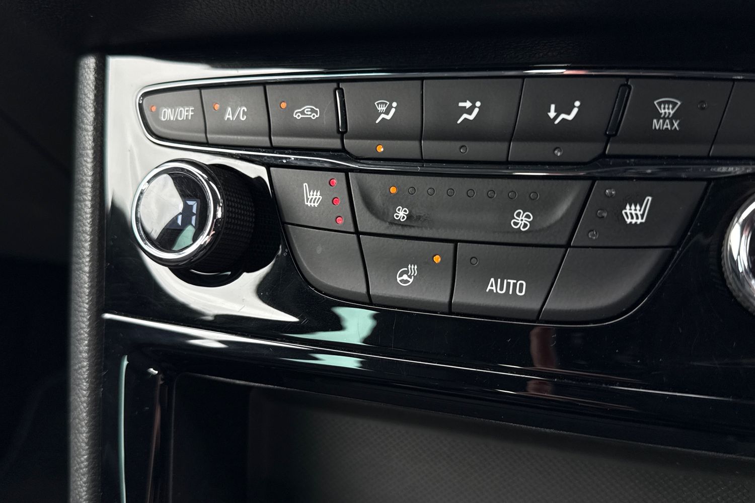 Used Vauxhall Astra 2019 for sale - 77812610: Photo 51