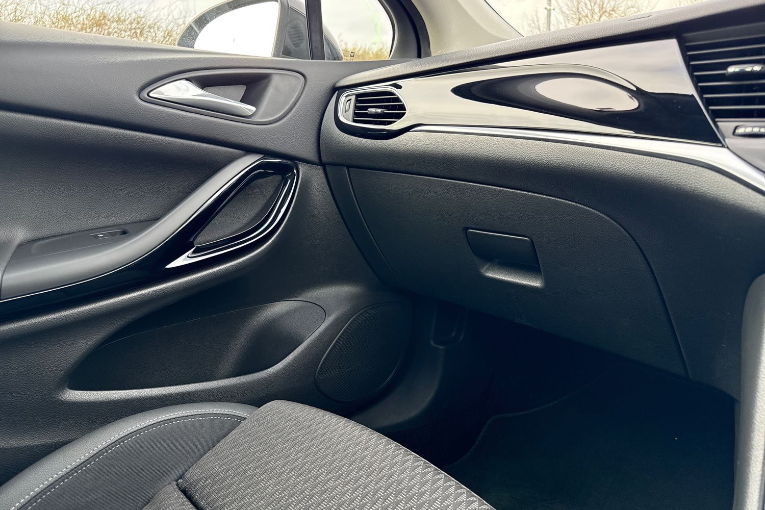 Used Vauxhall Astra 2019 for sale - 77812610: Photo 57