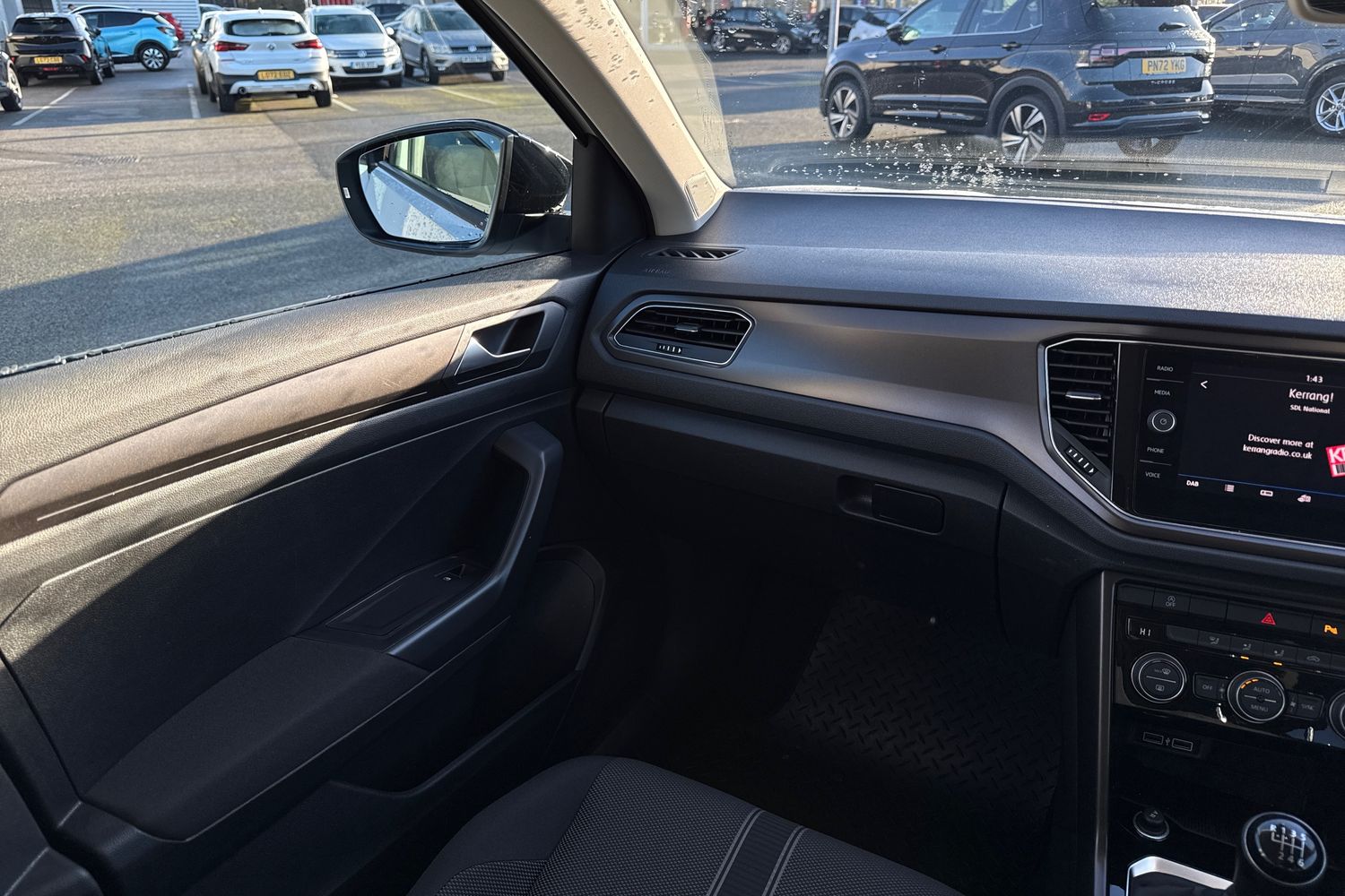 Used Volkswagen T-Roc 2018 for sale - 77337204: Photo 15