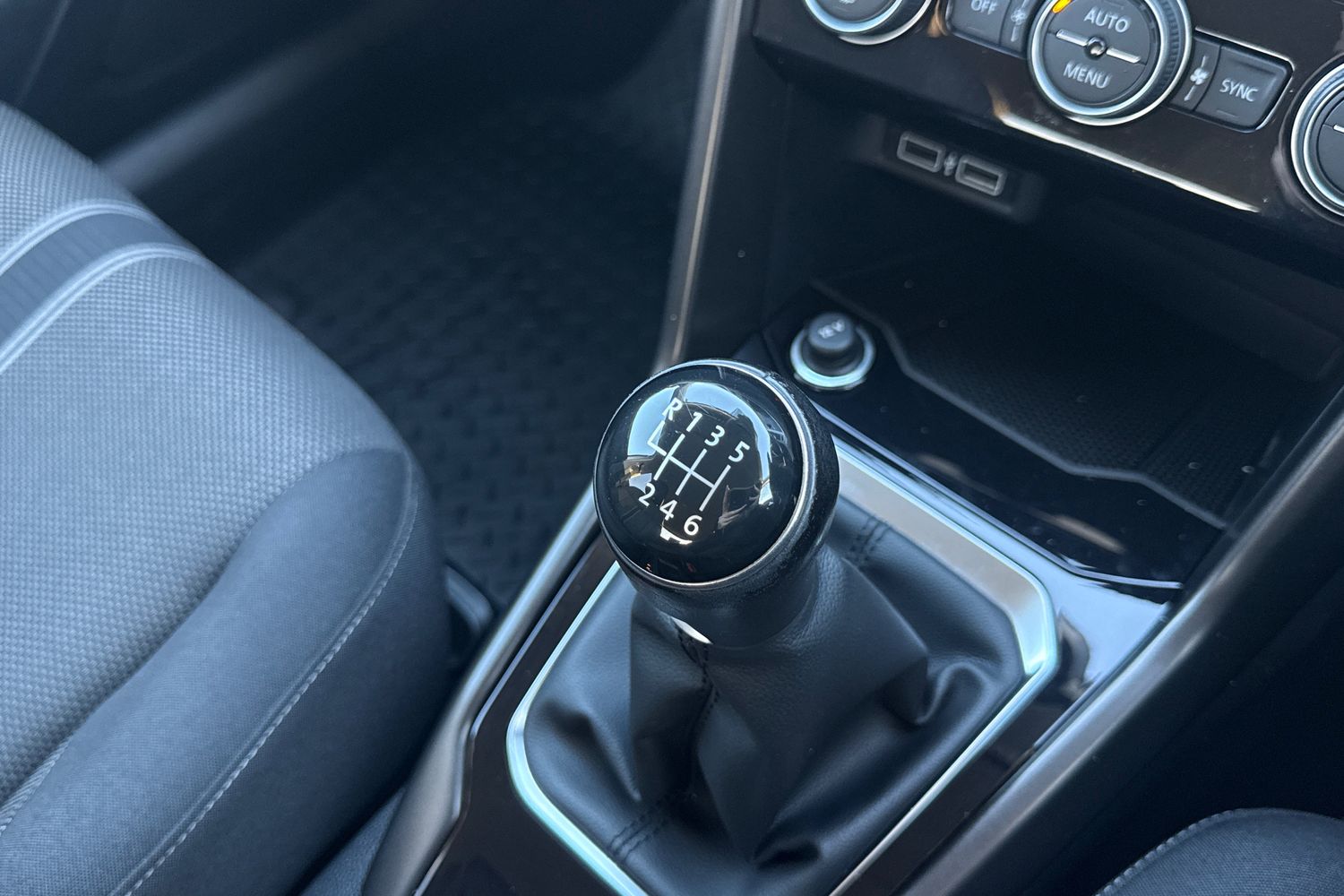 Used Volkswagen T-Roc 2018 for sale - 77337204: Photo 55