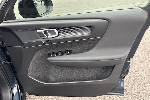 Used Volvo XC40 2022 for sale - 76304683: Photo 21