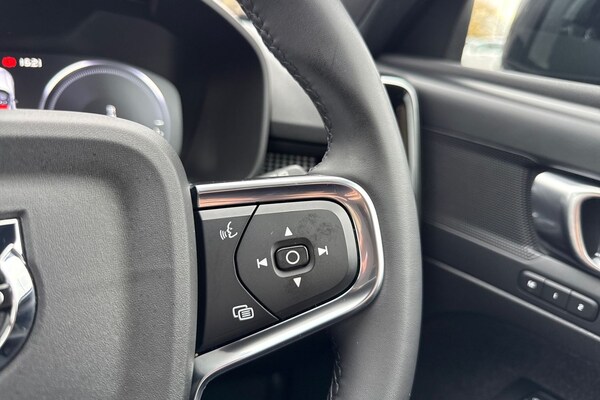 Used Volvo XC40 2022 for sale - 76304683: Photo 39