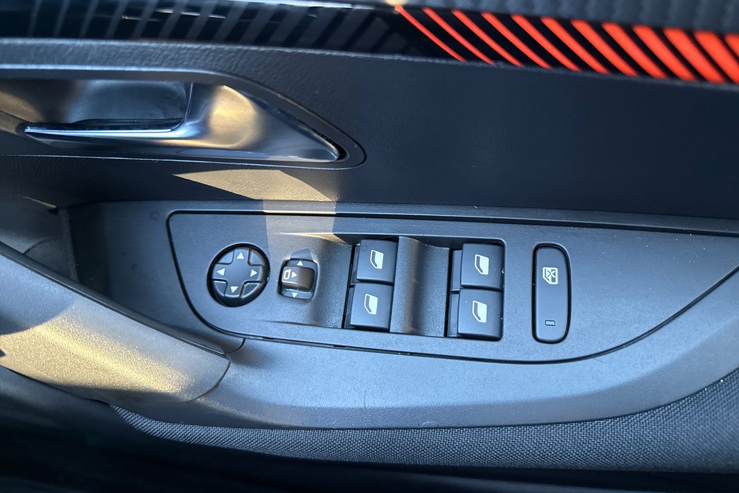 Used Peugeot 2008 2022 for sale - 77337191: Photo 40