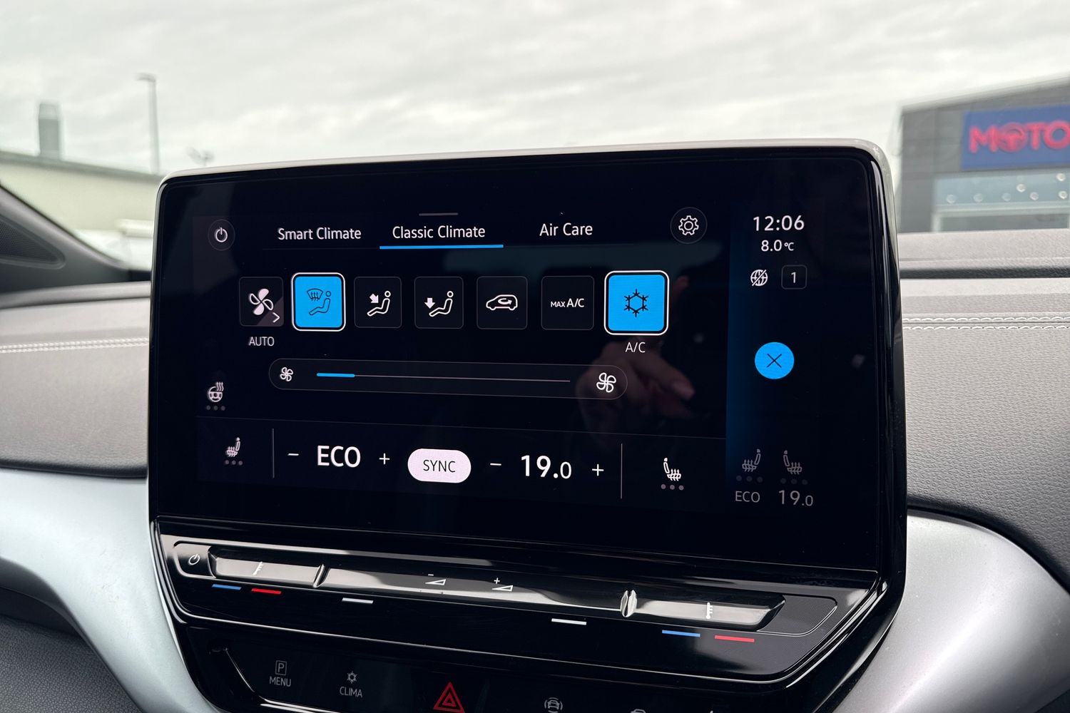 Used Volkswagen ID.4 2023 for sale - 77996472: Photo 22