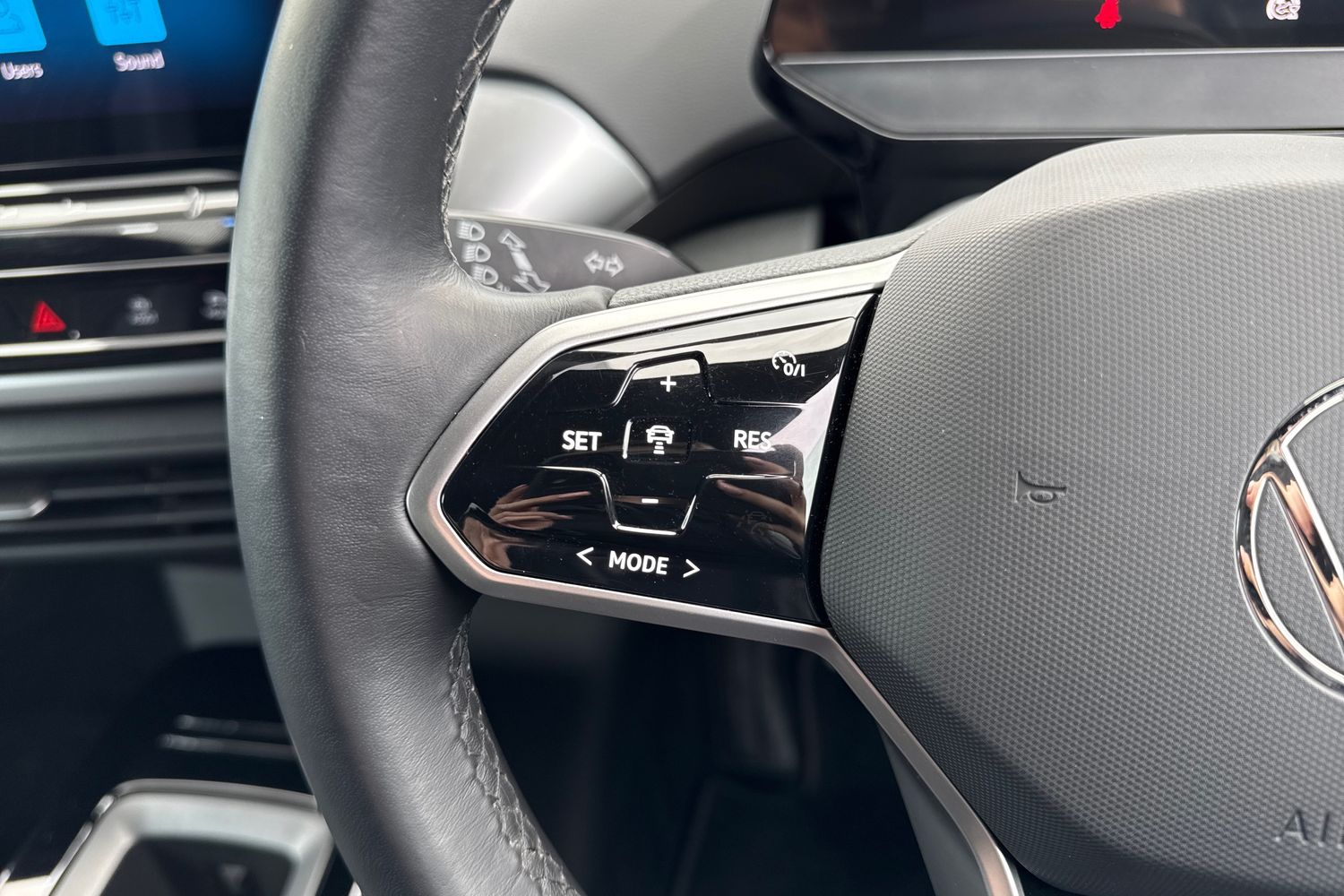 Used Volkswagen ID.4 2023 for sale - 77996472: Photo 39