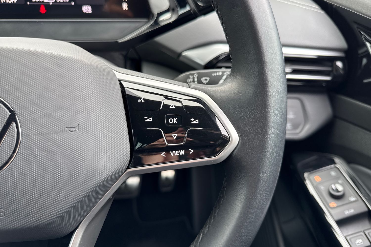 Used Volkswagen ID.4 2023 for sale - 77996472: Photo 40