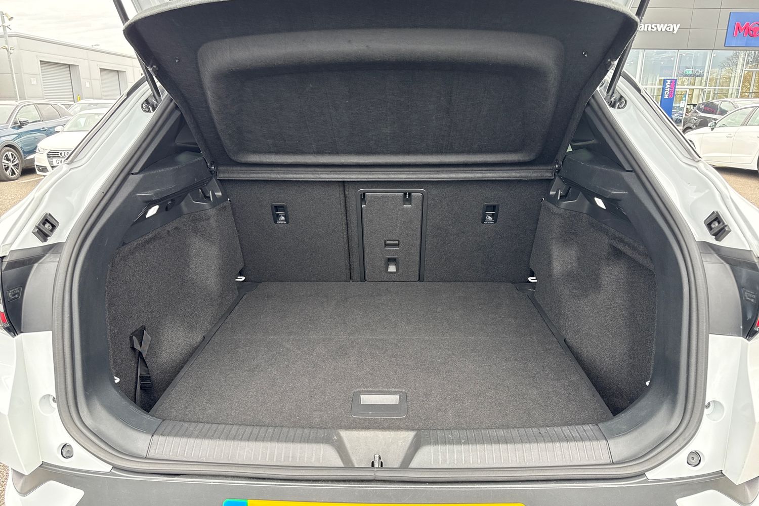 Used Volkswagen ID.4 2023 for sale - 77996472: Photo 7