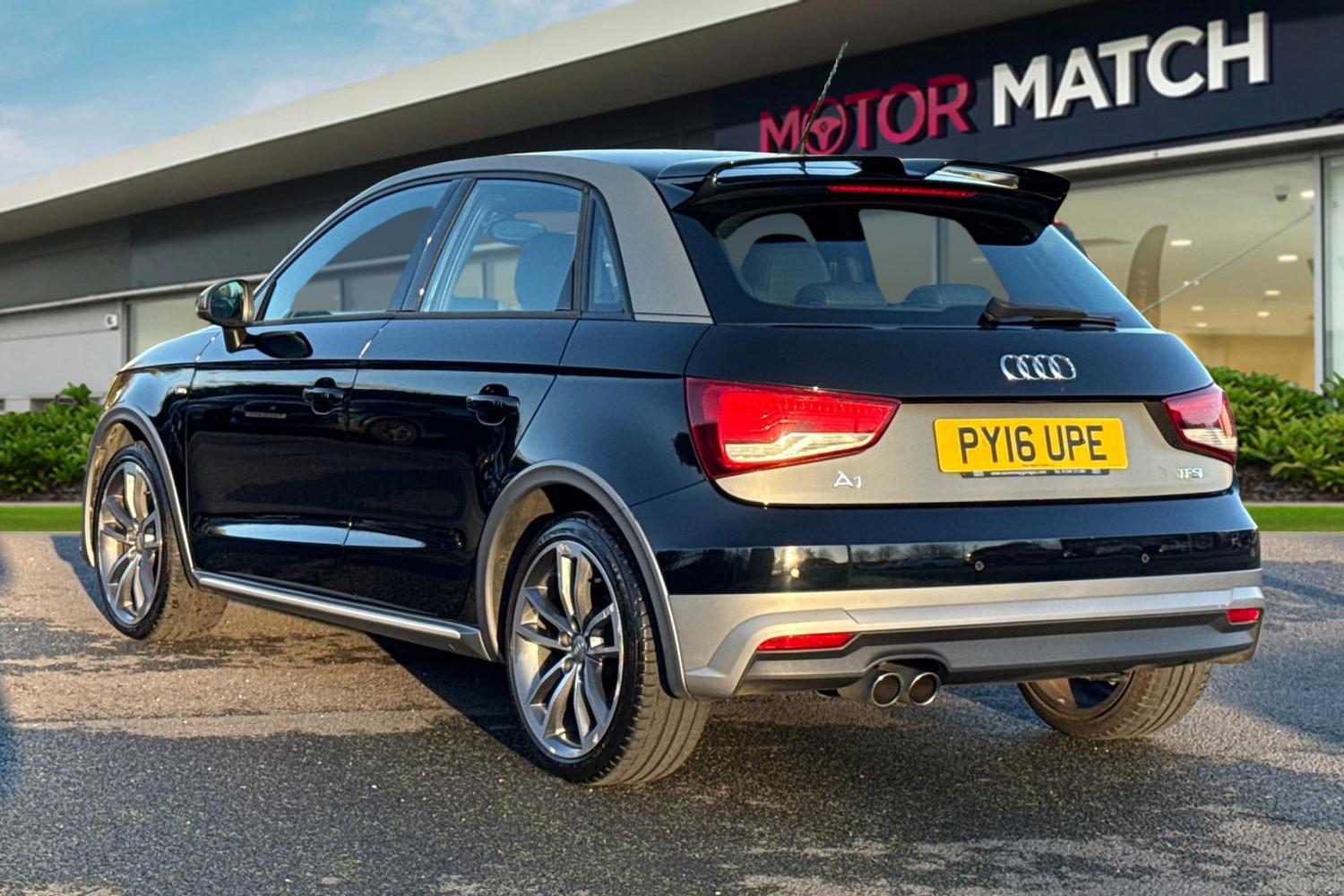 Used Audi A1 2016 for sale - 76636990: Photo 2