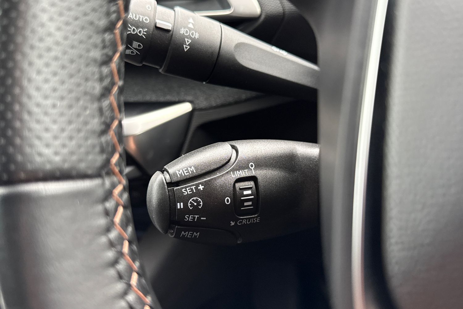 Used Peugeot 3008 2019 for sale - 77220055: Photo 41