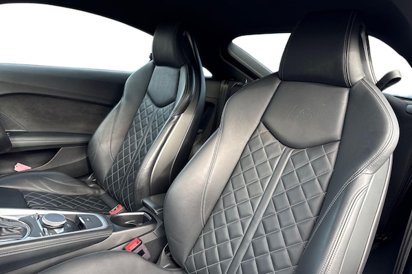 Used Audi TTS 2018 for sale - 76182184: Photo 16